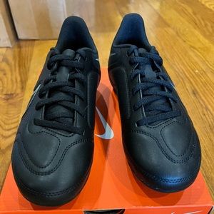 Nike JR Legend 9 FB Soccer Cleats